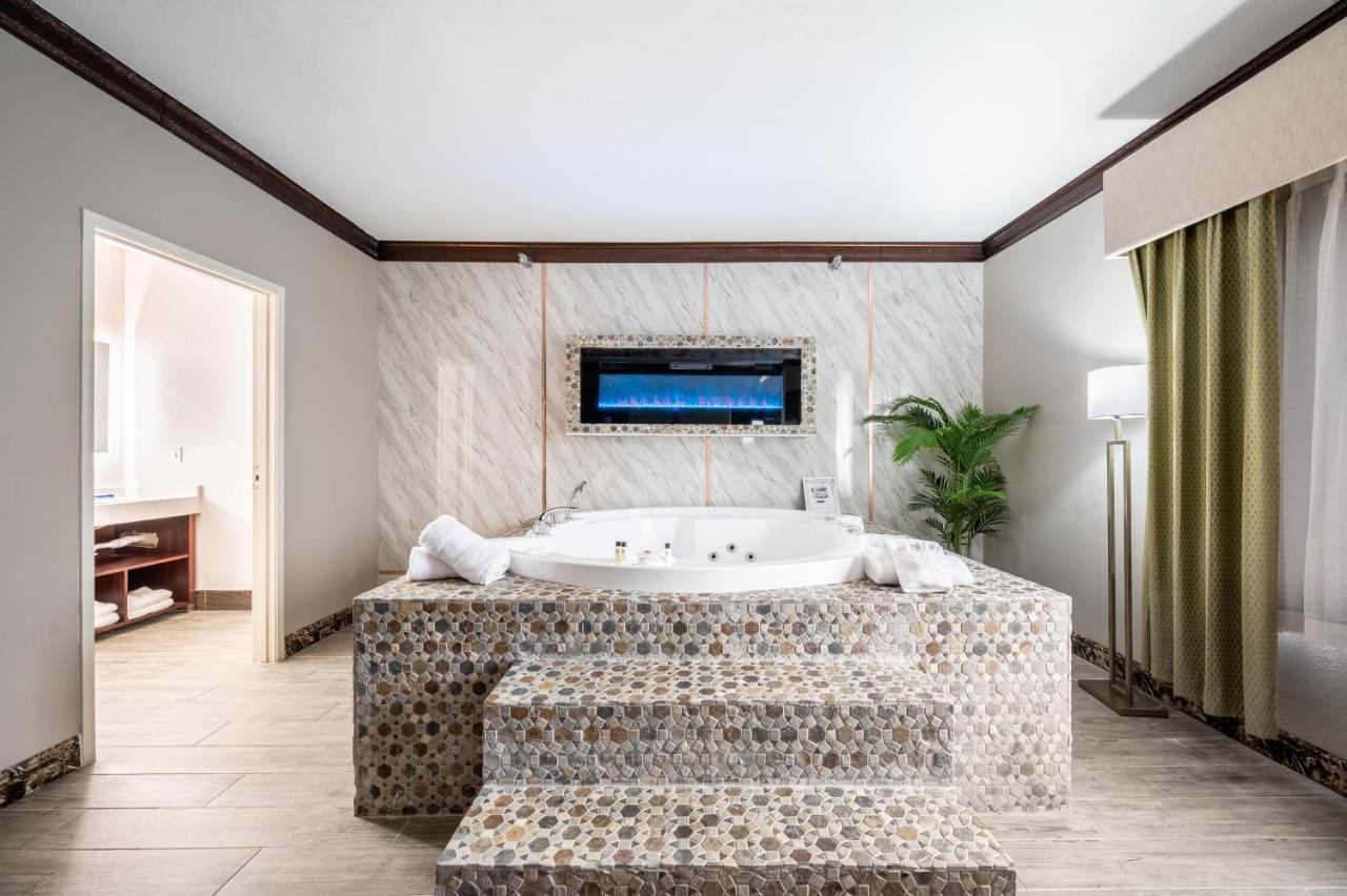 The Leo Collection Detroit, Ascend Hotel Collection Lincoln Park Esterno foto