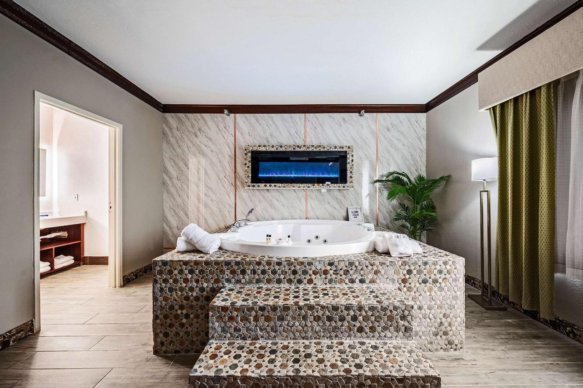 The Leo Collection Detroit, Ascend Hotel Collection Lincoln Park Esterno foto